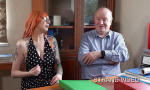 Judge at Home. Henry and Gem