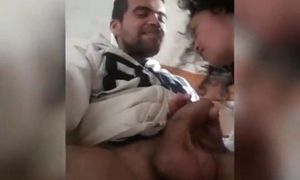 Guy gets a lesson in how a good blowjob is