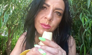 I Love Big Bananas, They Fill My Mouth.