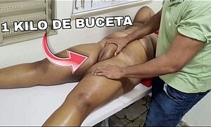 GORDINHA COM 1 KILO DE BUCETA VAI FAZER UMA MASSAGEM E GOZA MUITO