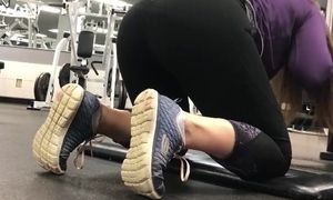 Mature phat ass white girl gym cougar