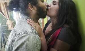 Saree romance part 1 Long lip lock, Vaishnavy and Sharun Raj hot saree long lip lock romance, Mallu couple hot kiss romance