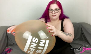 Deutsche Gothic-BBW Abby Strange, looner fetish: blow to pop