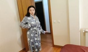 Invitation to sleep in friend's mother house after being kicked out
